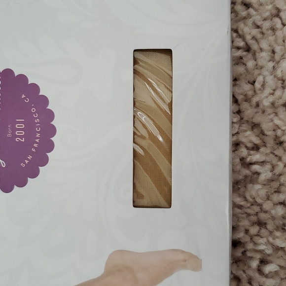 Ingrid&Isabel MATERNITY sheer tights - Picture 6 of 6